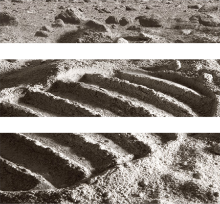 moon-footprint-001
